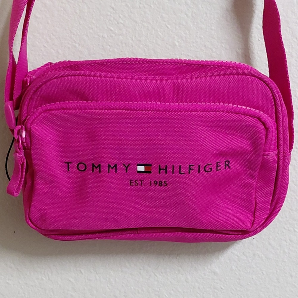 Tommy Hilfiger Small Logo Crossbody Camera Bag Hot Pink Polyester 69J9299 NWOT